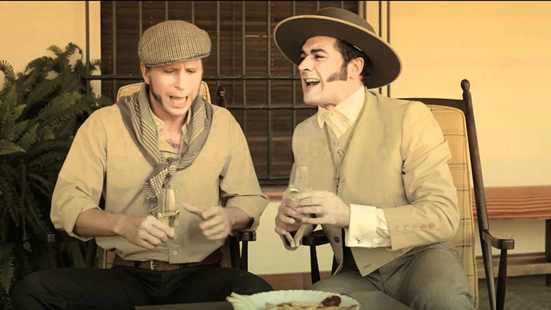 como son los sevillanos